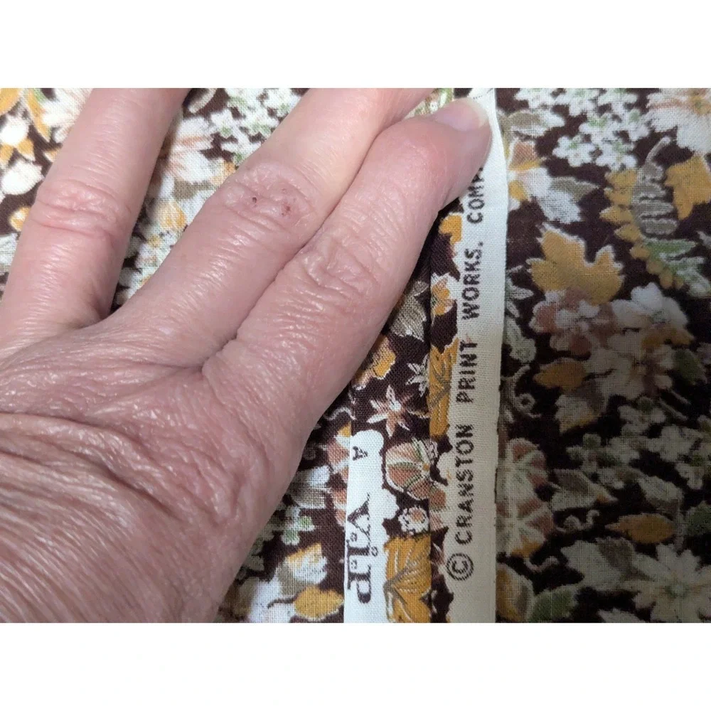 vintage Cranston Print Works VIP material browns gold green floral 112